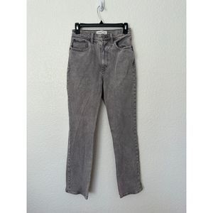 Abercrombie & Fitch Curve Love Ultra High Rise 90s Straight Jean Size 26/2R